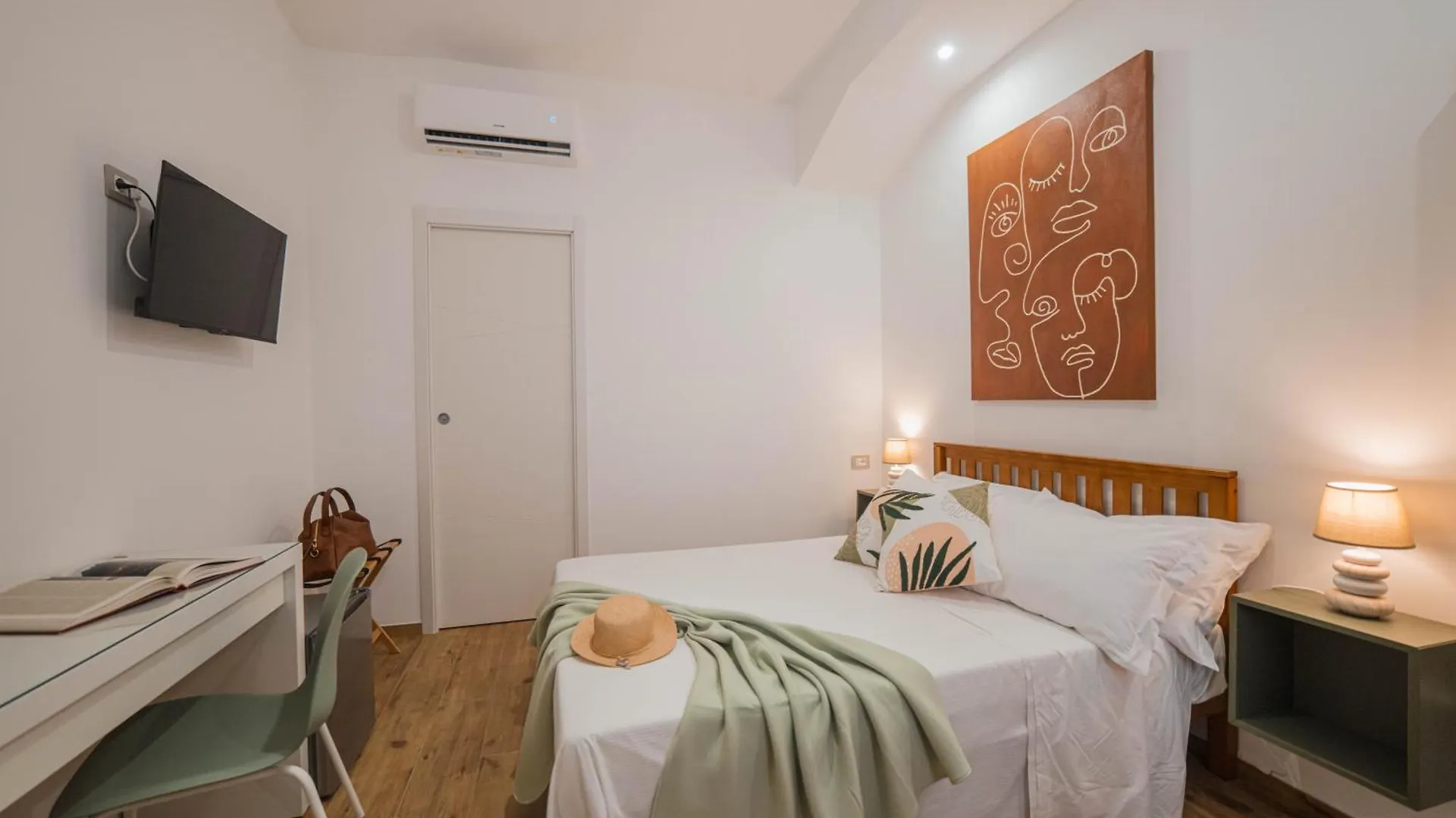 Humboldt Luxury Apartment & Rooms 타오르미나