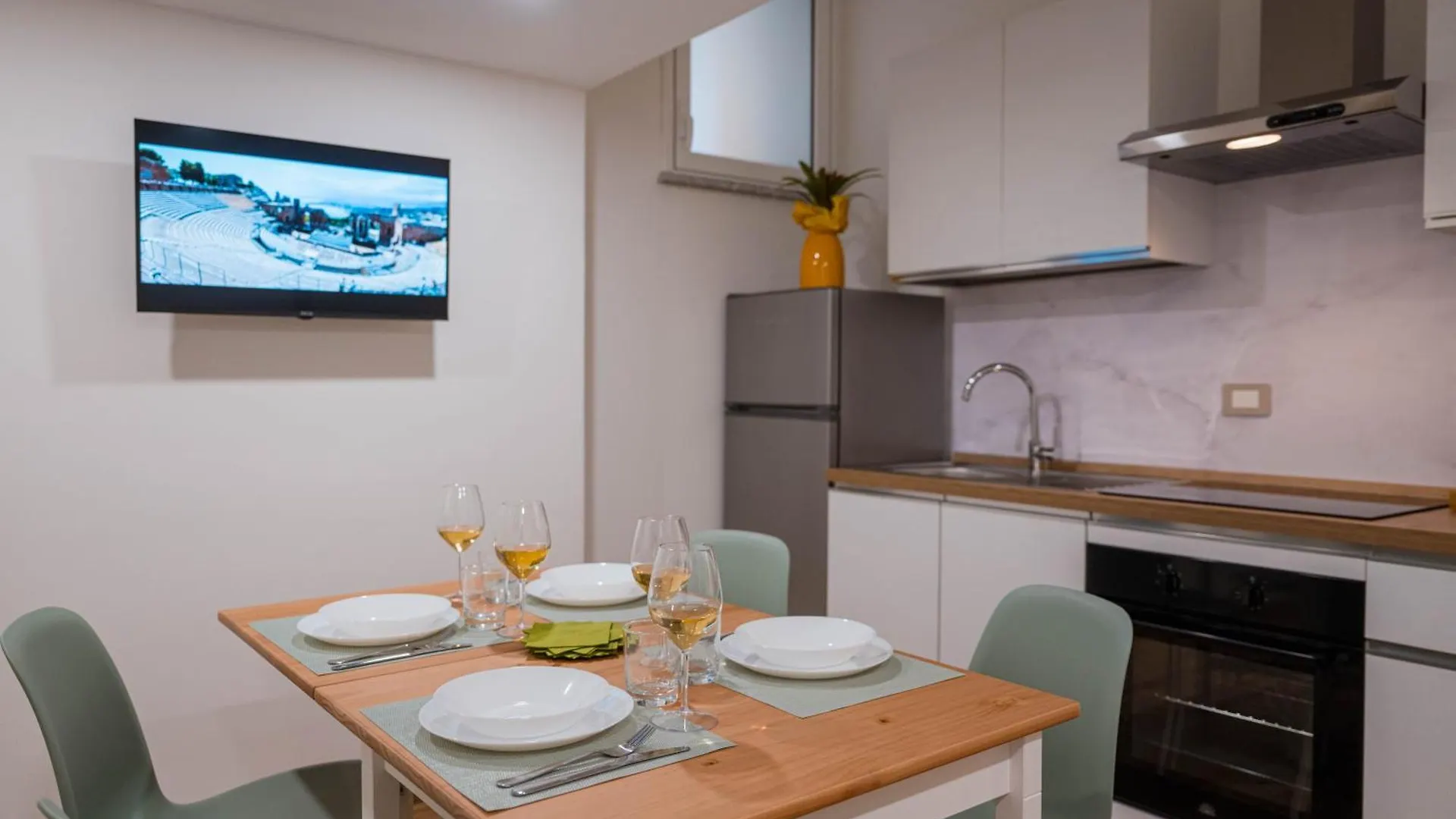 Humboldt Luxury Apartment & Rooms 타오르미나