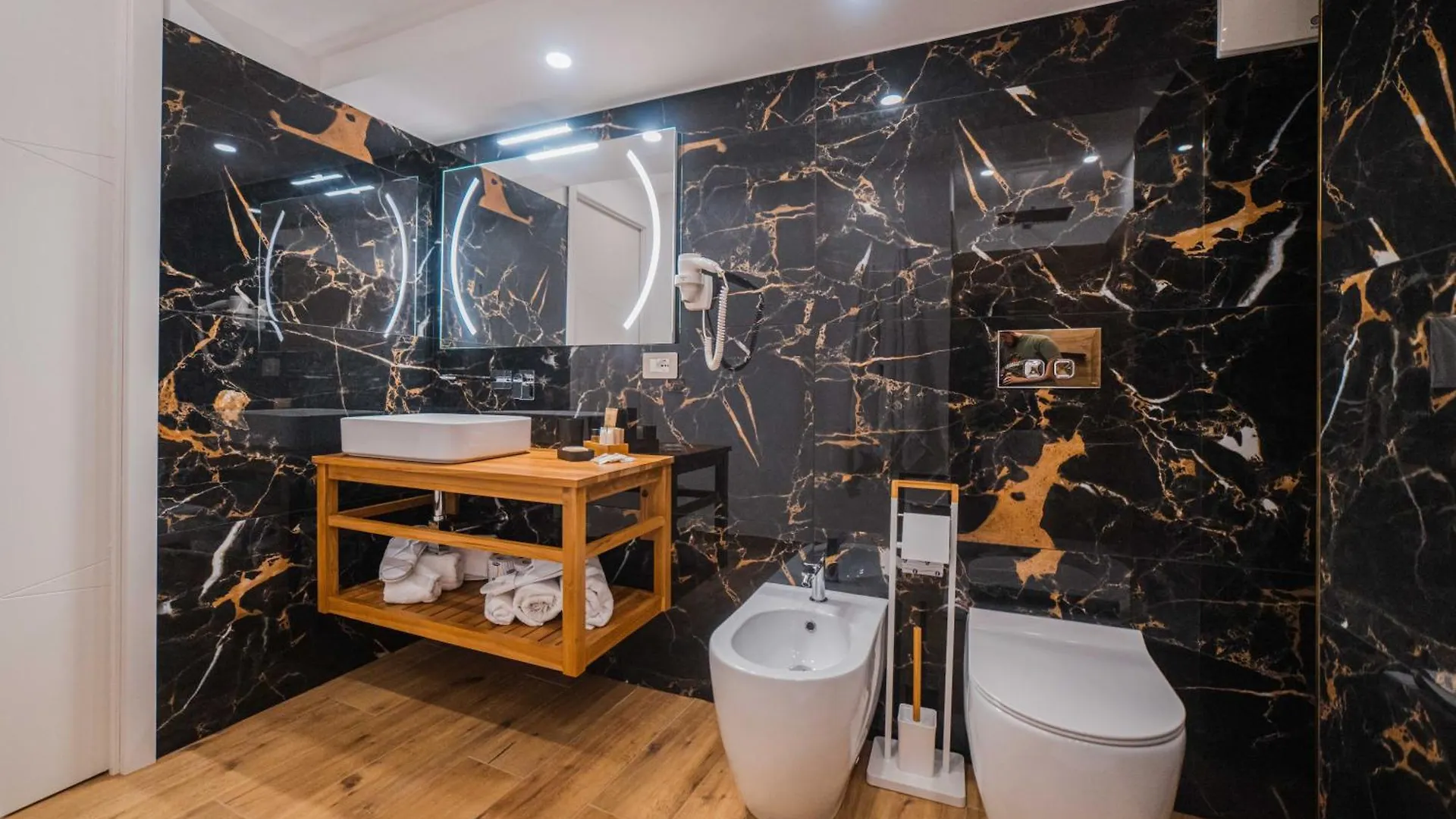 Humboldt Luxury Apartment & Rooms 타오르미나 이탈리아